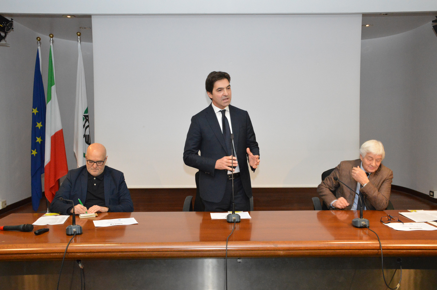 A Realtà Locali Acquaroli: la conferenza stampa di fine anno