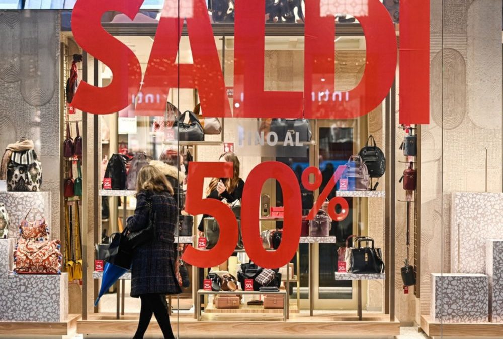 Al via i saldi anche nel Piceno. Abbigliamento tra i preferiti