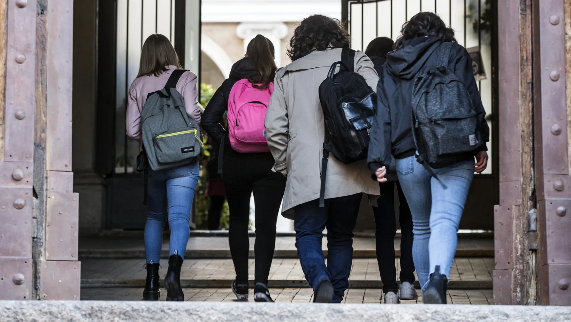 superiori-il-quadro-delle-iscrizioni-in-citta-frenano-i-lice_kpO2Qjn